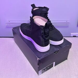 Nike SF AF1 Mid High Top Sneakers
